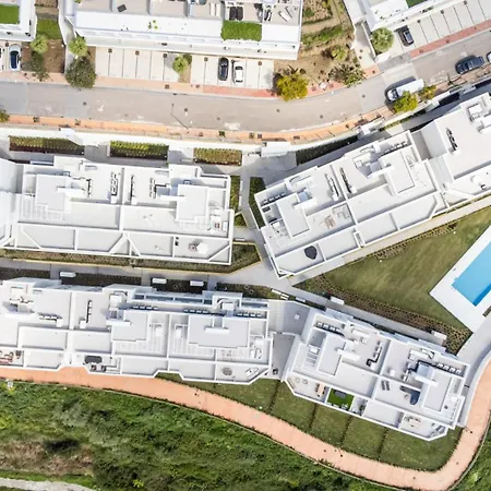 Vivi Homes - Feliz - Roof Terrace - Pool - Gym Estepona