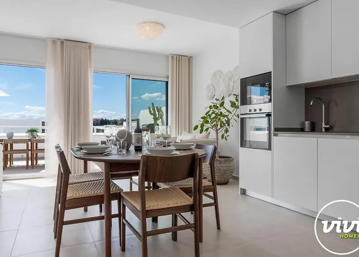 Vivi Homes - Feliz - Roof Terrace - Pool - Gym Appartement *