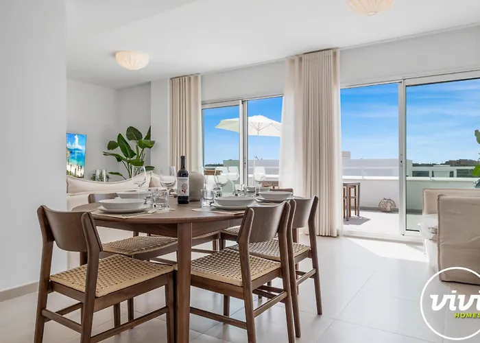 Vivi Homes - Feliz - Roof Terrace - Pool - Gym Appartement