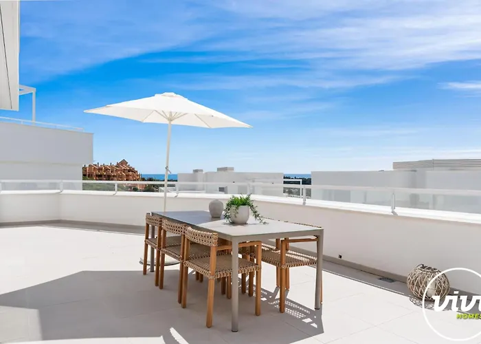 Vivi Homes - Feliz - Roof Terrace - Pool - Gym * Estepona