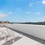 Vivi Homes - Feliz - Roof Terrace - Pool - Gym Apartmán *