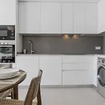 Vivi Homes - Feliz - Roof Terrace - Pool - Gym * Estepona