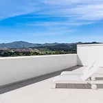 Vivi Homes - Feliz - Roof Terrace - Pool - Gym Apartmán *