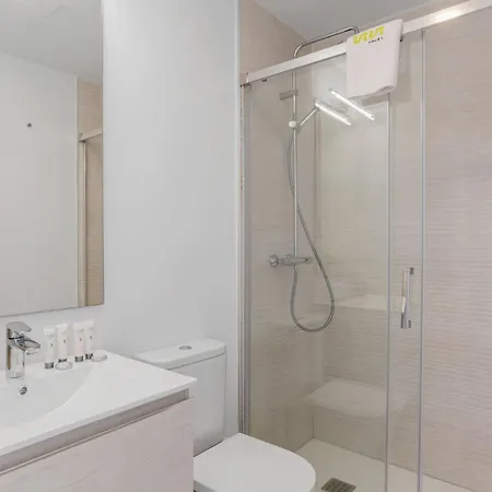 Vivi Homes - Feliz - Roof Terrace - Pool - Gym