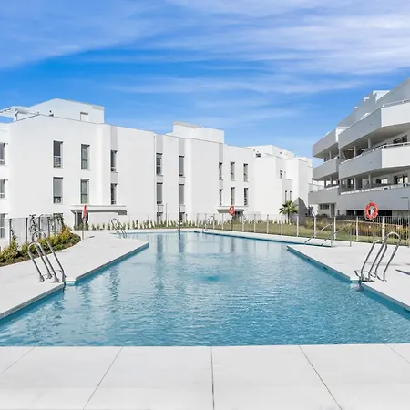 Vivi Homes - Feliz - Roof Terrace - Pool - Gym Estepona