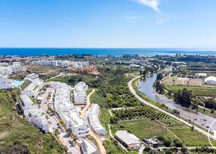 Vivi Homes - Feliz - Roof Terrace - Pool - Gym